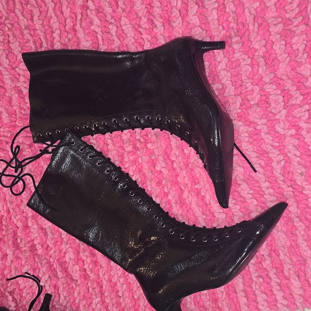 Free People Kayla Elegant Black Lace-Up Women's Boots - Picture 4 of 12